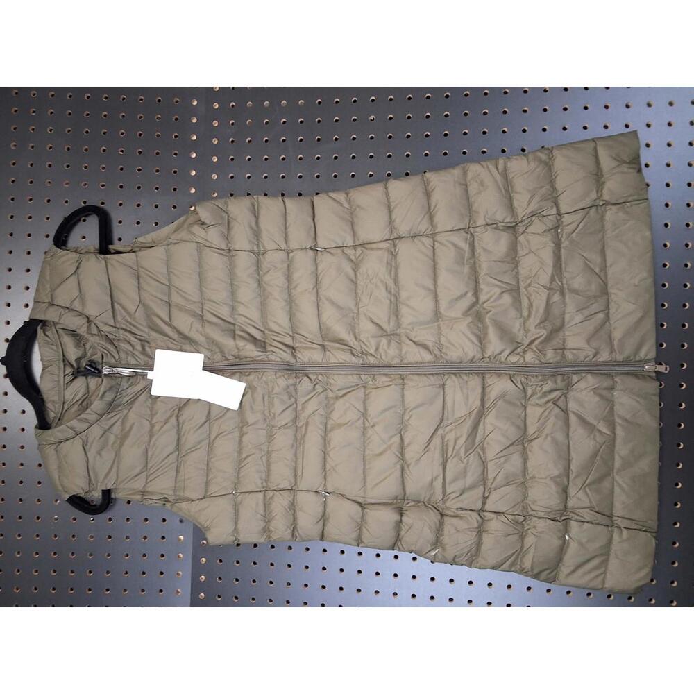 Chic & Cozy Women's Puffer Vest - New with Tags!